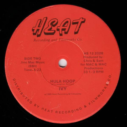 Ivy (2) : Hold Me (12")