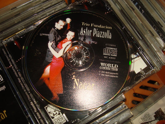 Trio Fundacion Astor Piazolla / Orquestra De Cámara Mayo : Astor Piazzolla Nacar (CD, Album)