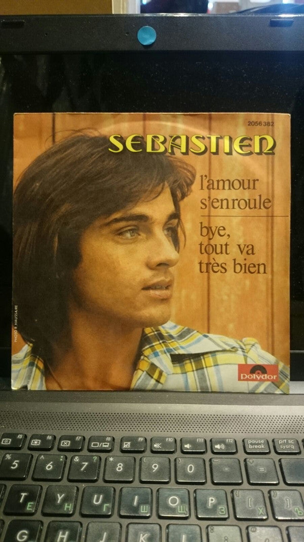 Sébastien (27) : L'Amour S'Enroule (7", Single)