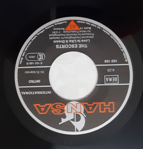 The Escorts : Make Me Over (7", Single)