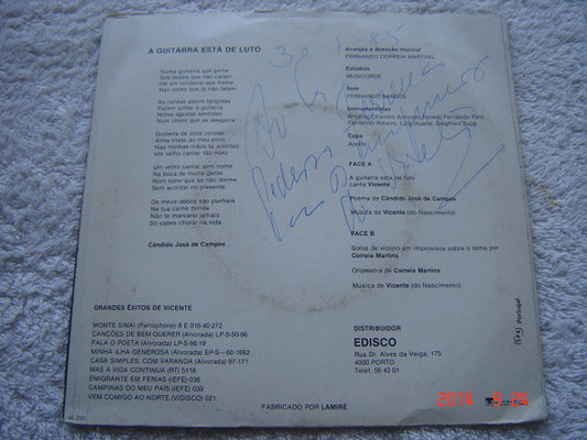 Vicente (Do Nascimento) : A Guitarra Está De Luto (7", Single)