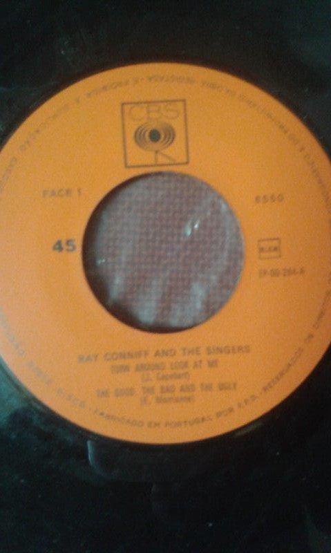 Ray Conniff And The Singers : Turn Around And Look At Me (7", EP)