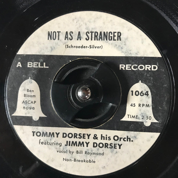 Tommy Dorsey And His Orchestra Featuring Jimmy Dorsey : Papa Loves Mambo (7", Single)
