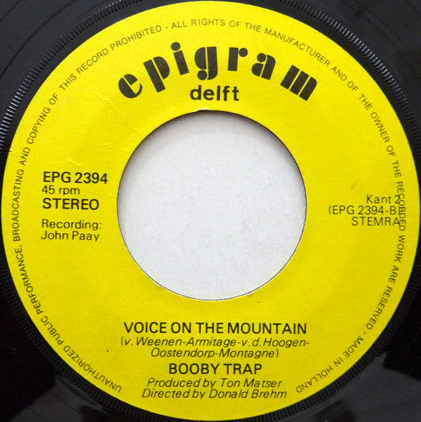 Booby Trap (8) : Keep On Rollin' (7", Single)