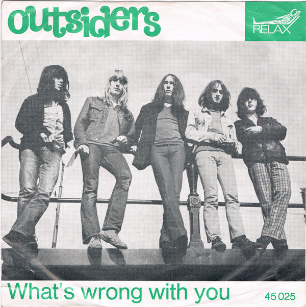 The Outsiders (5) : Monkey On Your Back (7", Single, Mono)