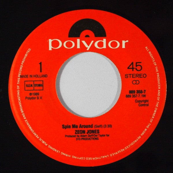 Zeon Jones : Spin Me Around (7", Single)
