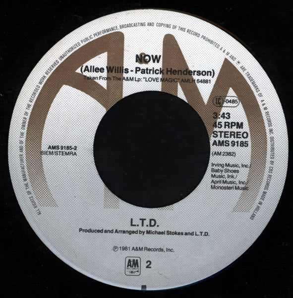 L.T.D. : Kickin' Back (7", Single)