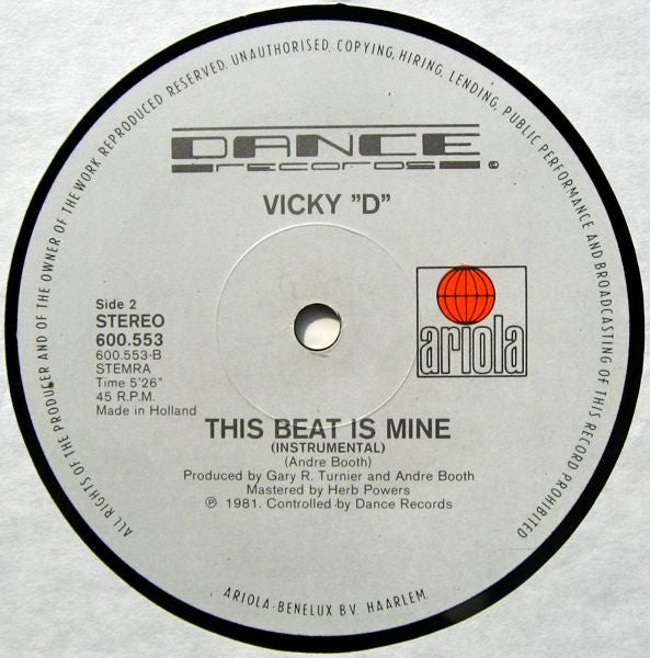 Vicky "D" : This Beat Is Mine (12" Disco Version) (12")