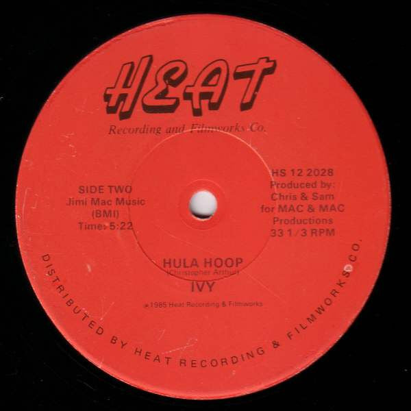 Ivy (2) : Hold Me (12")