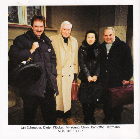 Wolfgang Amadeus Mozart, Mi-Young Chon, Dieter Klöcker, Karl-Otto Hartmann, Jan Schröder, The Czech Philharmonic Chamber Orchestra : Sinfonia Concertante For Oboe, Clarinet, Basson, Horn and Orchestra KV C 14.01 (CD, Album)