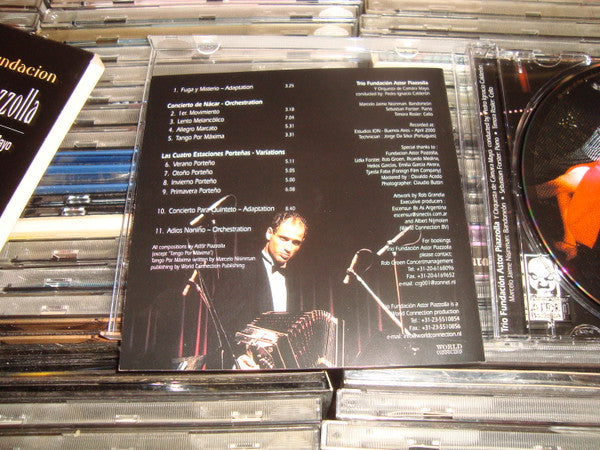 Trio Fundacion Astor Piazolla / Orquestra De Cámara Mayo : Astor Piazzolla Nacar (CD, Album)