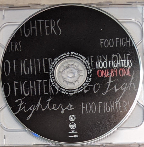 Foo Fighters : One By One (CD, Album, Enh + DVD-V, Ltd, NTSC)