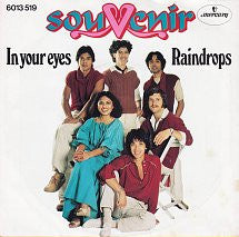 Souvenir (4) : In Your Eyes / Raindrops (7", Single)