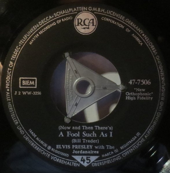 Elvis Presley With The Jordanaires : (Now And Then There's) A Fool Such As I / I Need Your Love Tonight (7", Single)