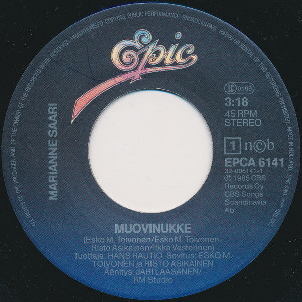 Marianne Saari : Muovinukke / Unta Vain (7", Single)
