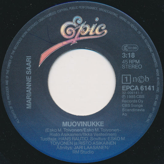 Marianne Saari : Muovinukke / Unta Vain (7", Single)