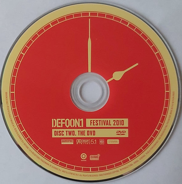 Various : No Time To Waste - DefQon.1 Festival 2010 Live (Blu-ray + DVD-V, PAL + CD, Comp, Mixed + Ltd, Dig)