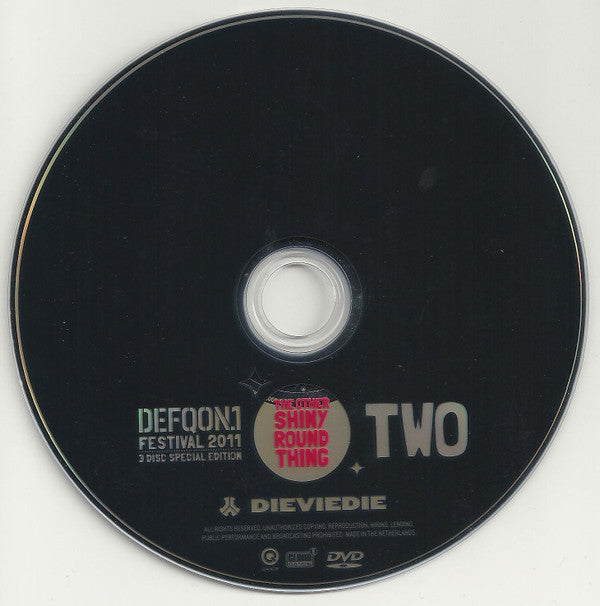 Various : DefQon.1 Festival 2011 - 3 Disc Special Edition (Blu-ray + DVD-V, PAL + CD, Comp, Mixed + Ltd, Dig)
