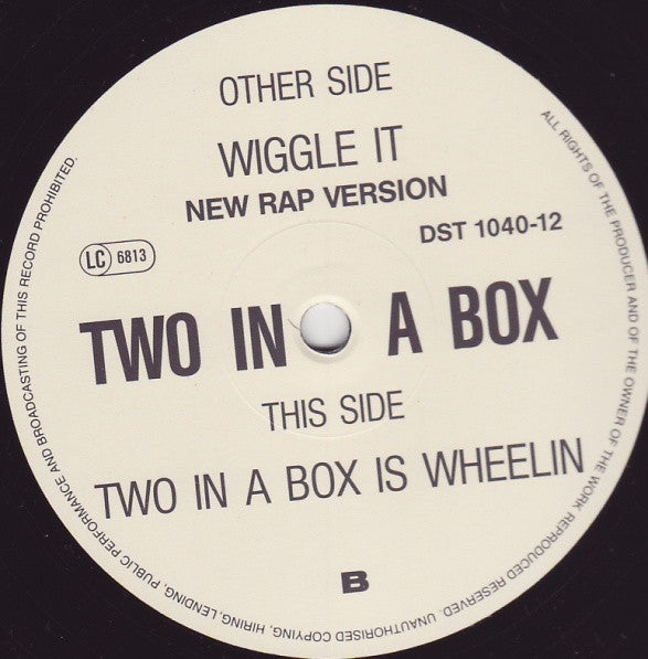 Two In A Box : Wiggle It (Limited Deejay Edition) (12", Ltd)
