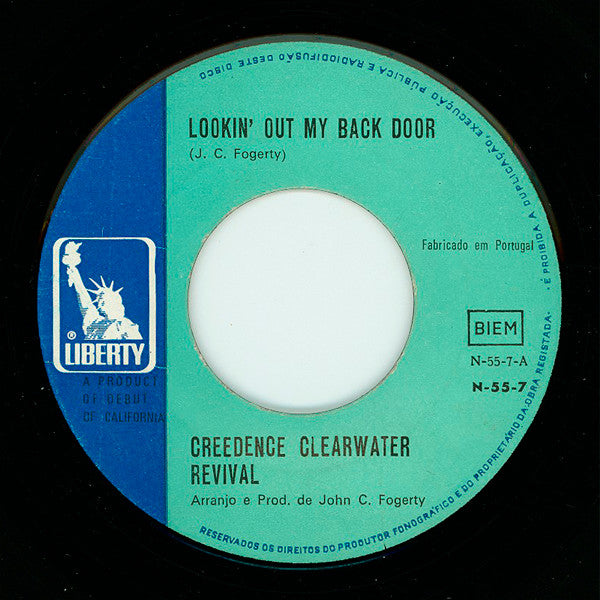 Creedence Clearwater Revival : Lookin' Out My Back Door / Long As I Can See The Light (7", Single)