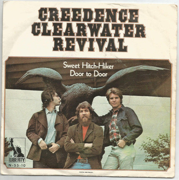 Creedence Clearwater Revival : Sweet Hitch-Hiker / Door To Door (7", Single)