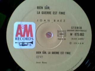 Joan Baez : Bien Sûr...La Guerre Est Finie (LP, Album)