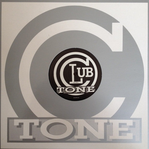 Eveline And The Groove Movement : She's Hot (12")