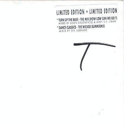 Various : Turn Up The Bass - The Mix (How Low Can We Go ?) / Dance Classics - The Wicked Summermix (12", Ltd, Promo)