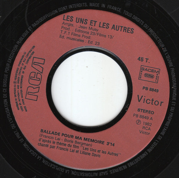 Francis Lai, Michel Legrand : Extraits De La Bande Originale Du Film Les Uns Et Les Autres (7", Single)