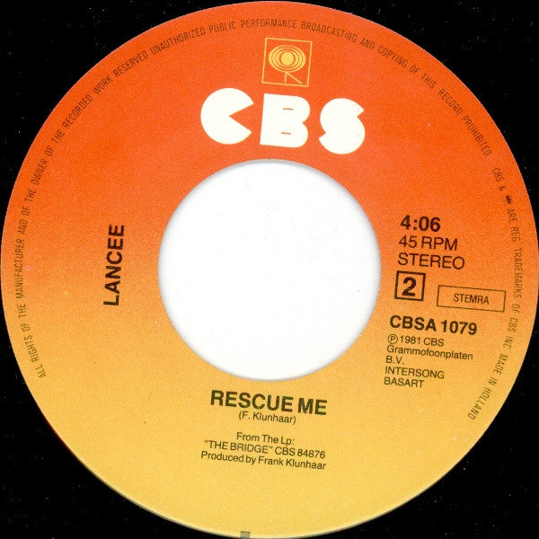 Lancee : Standing In The Middle (7", Single)