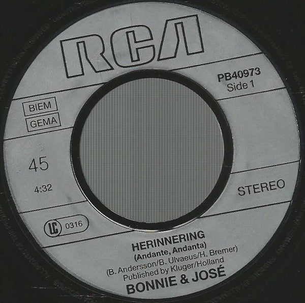 Bonnie St. Claire & José (3) : Herinnering (7", Single)