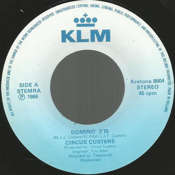 Circus Custers : Domino (7", Single)