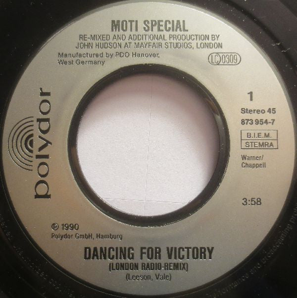 Moti Special : Dancing For Victory (7", Single)