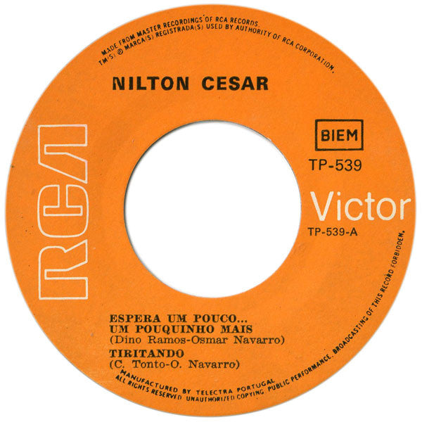 Nilton Cesar : Espera Um Pouco... Um Pouquinho Mais (7", EP, Mono)