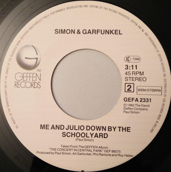 Simon And Garfunkel* : Wake Up Little Susie (7", Single)