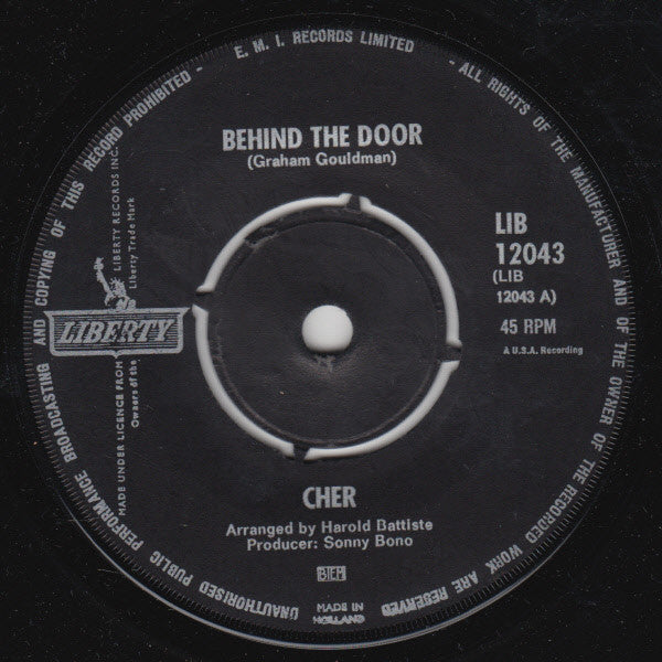 Cher : Behind The Door (7", Single)