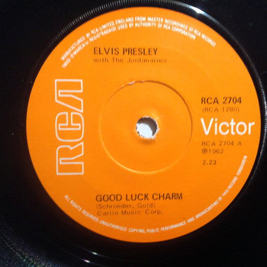Elvis Presley : Good Luck Charm / Anything That's Part Of You (7", Single, RE)