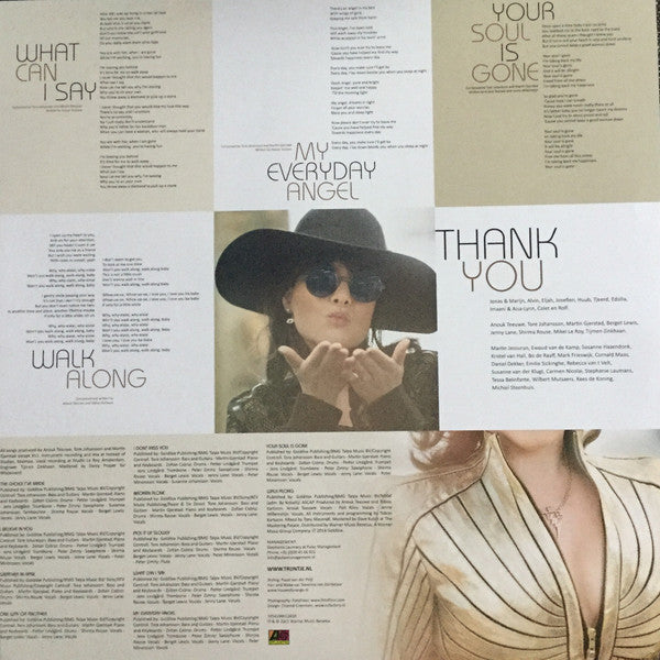 Trijntje Oosterhuis : Walk Along (LP, Album)